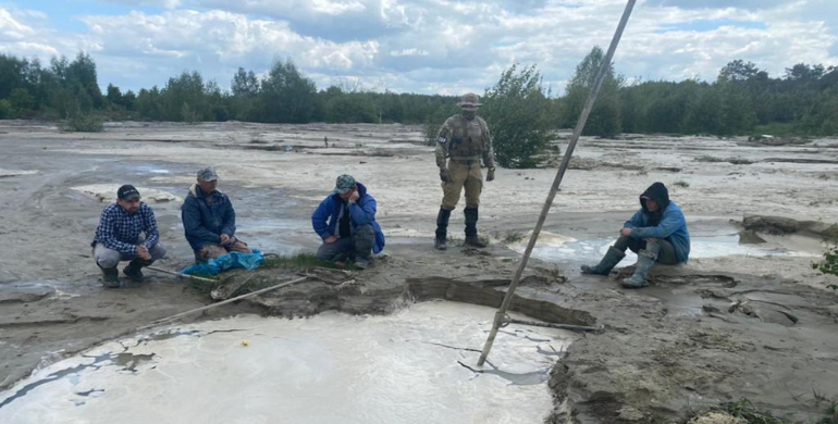 На Рівненщині СБУ попередила контрабанду бурштину на майже 5 млн грн (ФОТО)